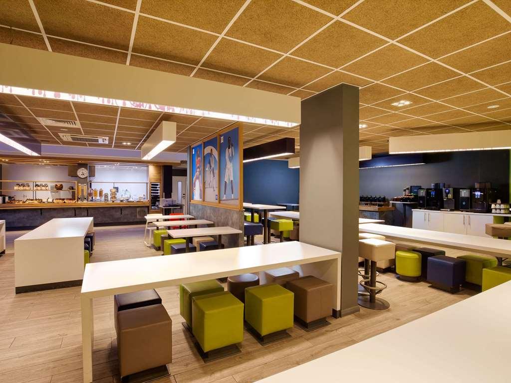 Ibis Budget London Whitechapel - Brick Lane Restaurant photo